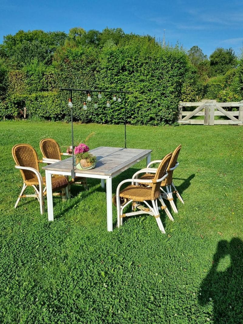 Bed And Breakfast De Dijk Zuid-Beijerland Esterno foto
